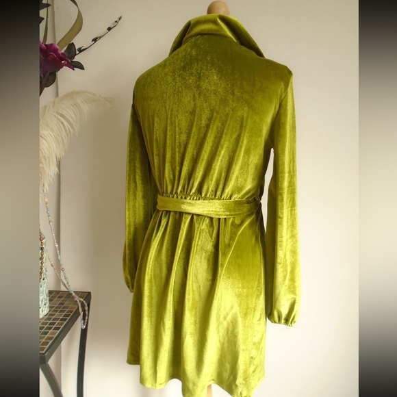 Gorgeous shimmering green velvet wrap dress or jacket small - Picture 4 of 9